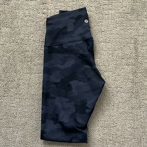 Camo Lululemon Wunder Train 28